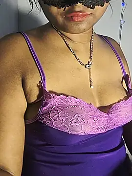DIRTYSECRET_QUEEN_07 live cam on StripChat