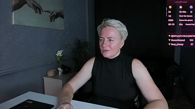 Nika_Smit live cam on StripChat