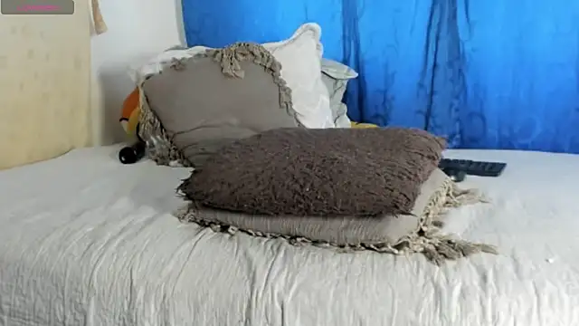 Lara_vela live cam on StripChat