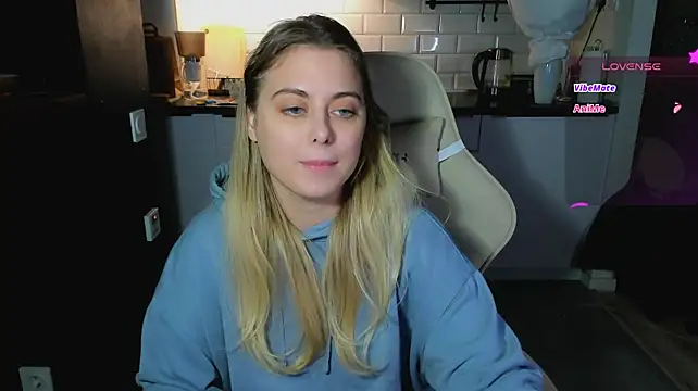 blonde_kellyy