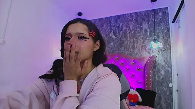 la_bommbastic (T teen) - Shiny oil rub, panties still on ♡