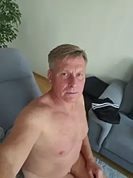 johnnym1 live cam preview
