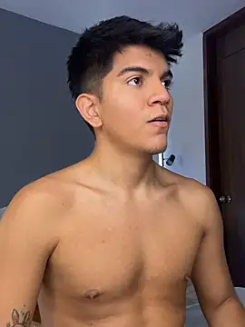 OnlySantty on Stripchat