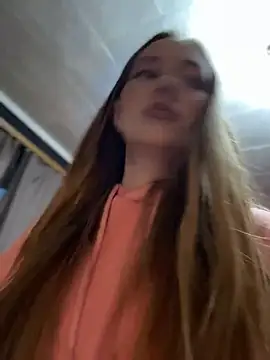 MilaMoone live cam on StripChat
