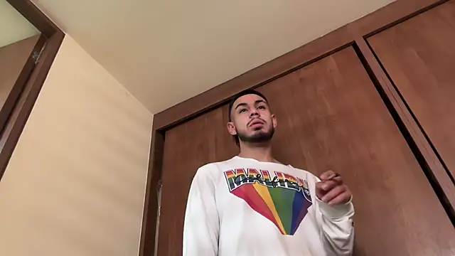 Taylor_DiamondBoy live sex cam
