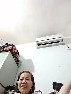 MYAMYA20 live cam preview