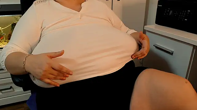 SilkQueenn live cam preview