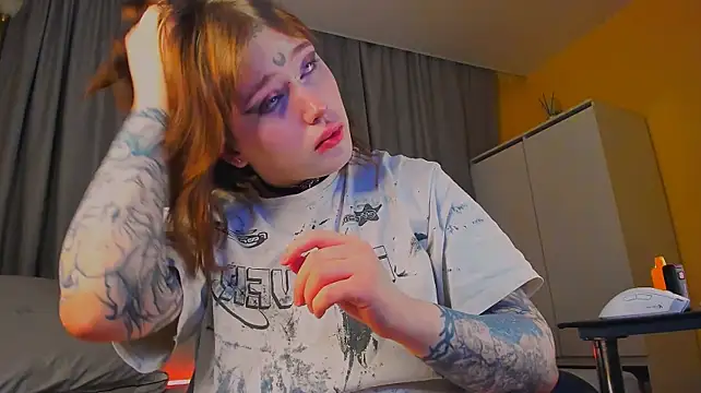 Alice_moonshard live cam preview