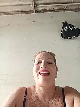 Sexy-Woman-Mature live cam preview