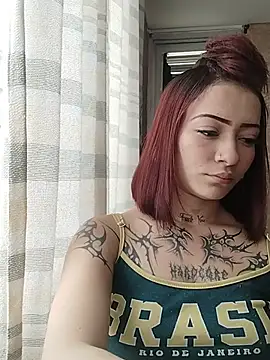 victoria-moon (F teen) - Get naked and suck my dick