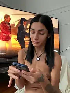 Vicky_luxe