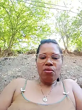 yandris_1212 (F milf) - Pm yandris