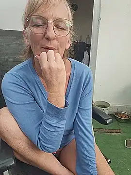 lescoquinsdu40 (G milf) - Surprise 🎁