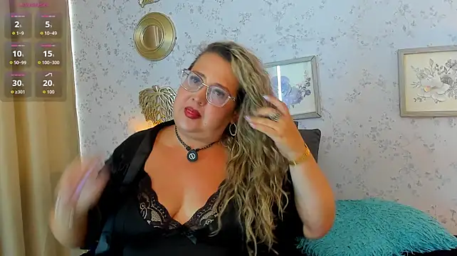 Martinacurvy_