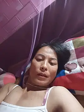 Lily-ly live cam on StripChat