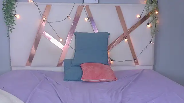 LilithMonroe__