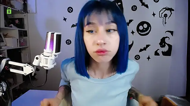 dakota_senju live cam on StripChat