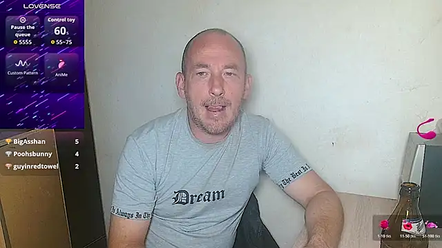 johan___barker (Ask my age) - SO HORNY CUM