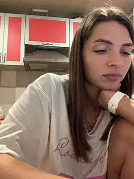 SeducingYoghourt live cam on StripChat