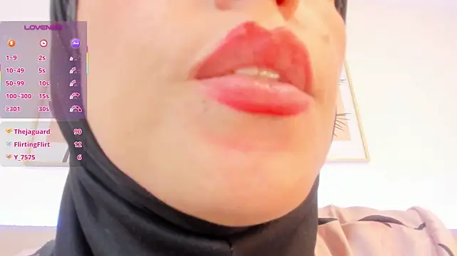 hanajameela (Ask my age) - spank ass and twerking