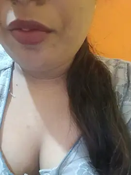 bhuvana_kannada live cam on StripChat