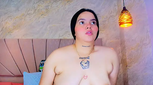 Mia_candy_0