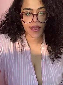 Curvydesifromgermany