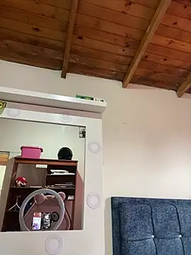 Lipzzy_sun20