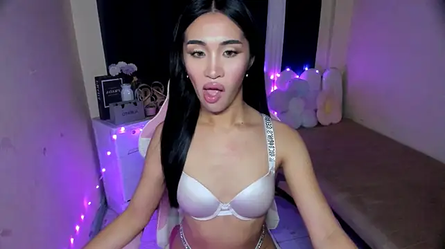 Elara_Vane