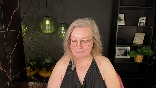 NataliMellow live cam preview