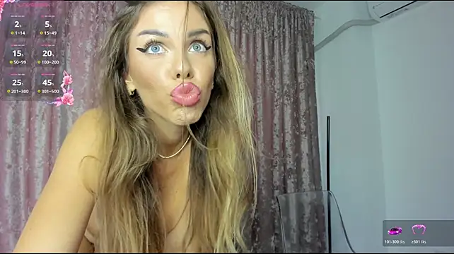 love_chloee__ live cam preview