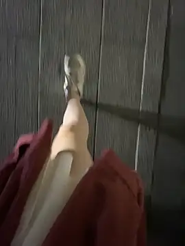 littleqiu live cam on StripChat