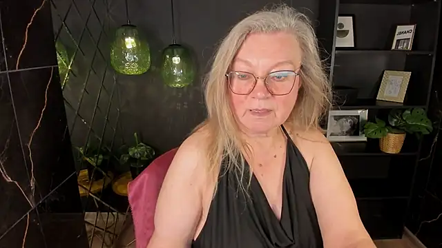 NataliMellow live cam preview