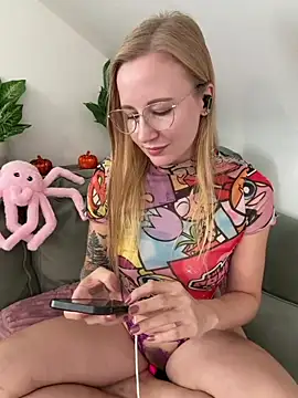 marie_hardon (F young) - Naked 10 min 🔥 free vid last tkn