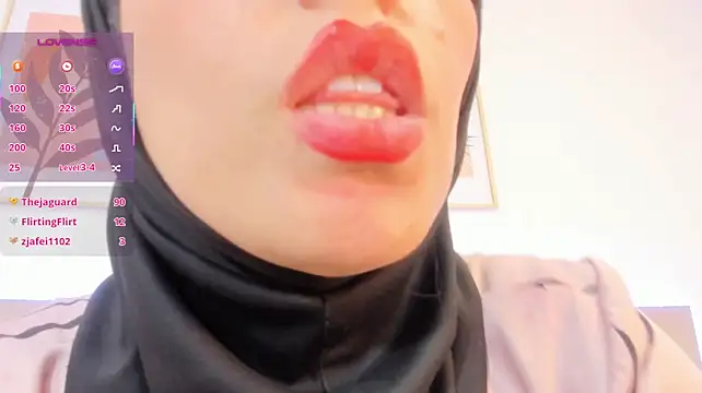 hanajameela (Ask my age) - spank ass and twerking