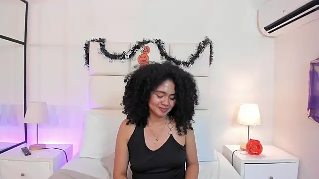 Kiraspell live cam preview