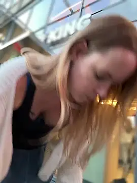 SexyMilf_1987 live cam preview