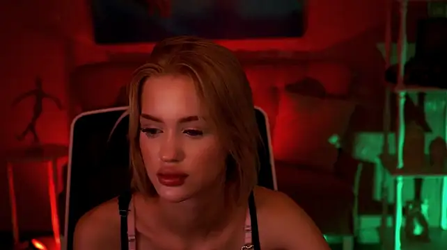 AngelaHolmes