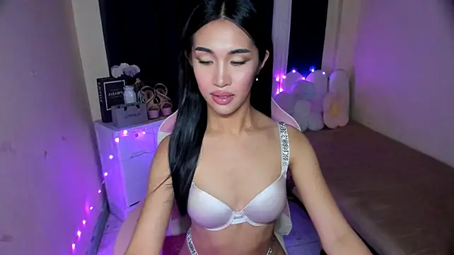 Elara_Vane