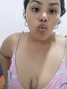MiaBloom0 live cam on StripChat