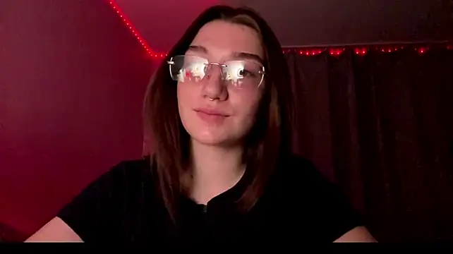 ManyMaron live cam on StripChat