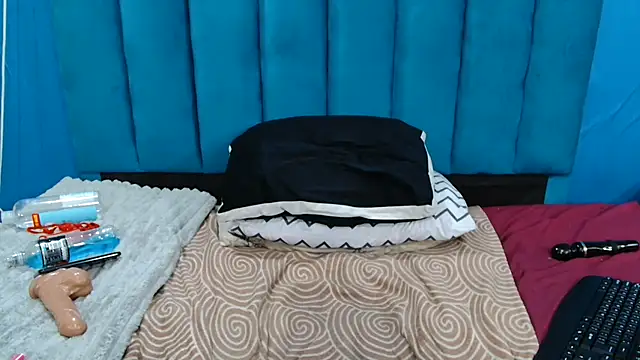 Juicey_PussyXXX