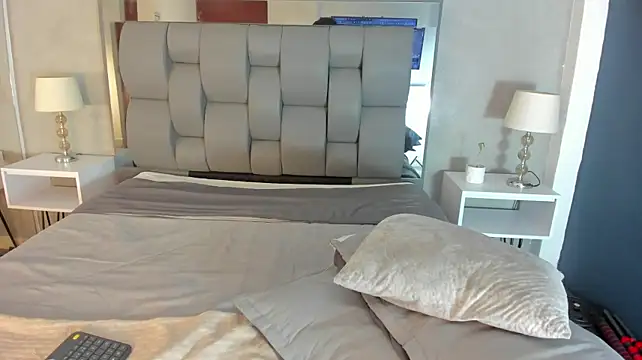 Charlie___Musk live cam on StripChat