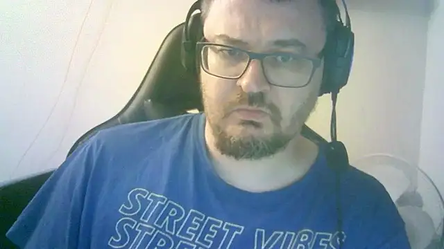 SirAbuser live cam on StripChat