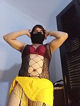 Banouti_23 webcam
