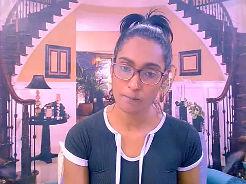 IndianRebel4u2Luv live cam on StripChat