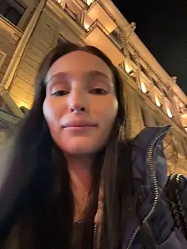 chat on live -missbehaving-
