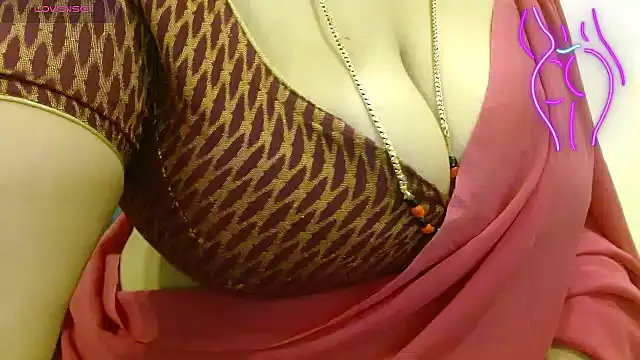 telugu_pillapreethi (F milf) - spank boobs with oily boobs