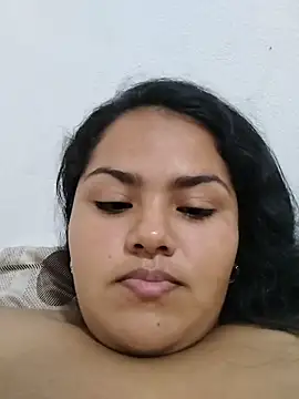 MiaBloom0 live cam on StripChat