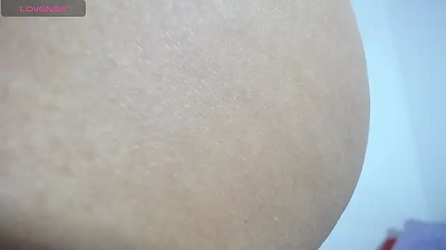 hornywifeee